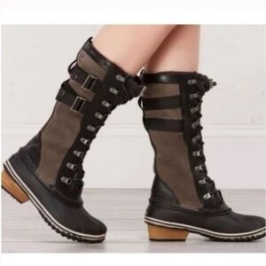 Sorel Black Conquest Carly Winter Lace-Up Boots